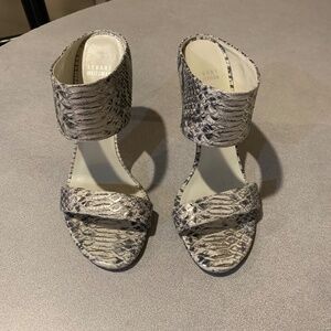 Stuart Weitzman Gray/Cream Snakeprint Leather Slide Sandals sz 9 M
